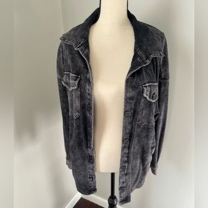 Gray acid wash button up size L